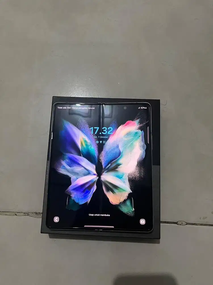 Samsung Zfold 3 12/256 SEIN