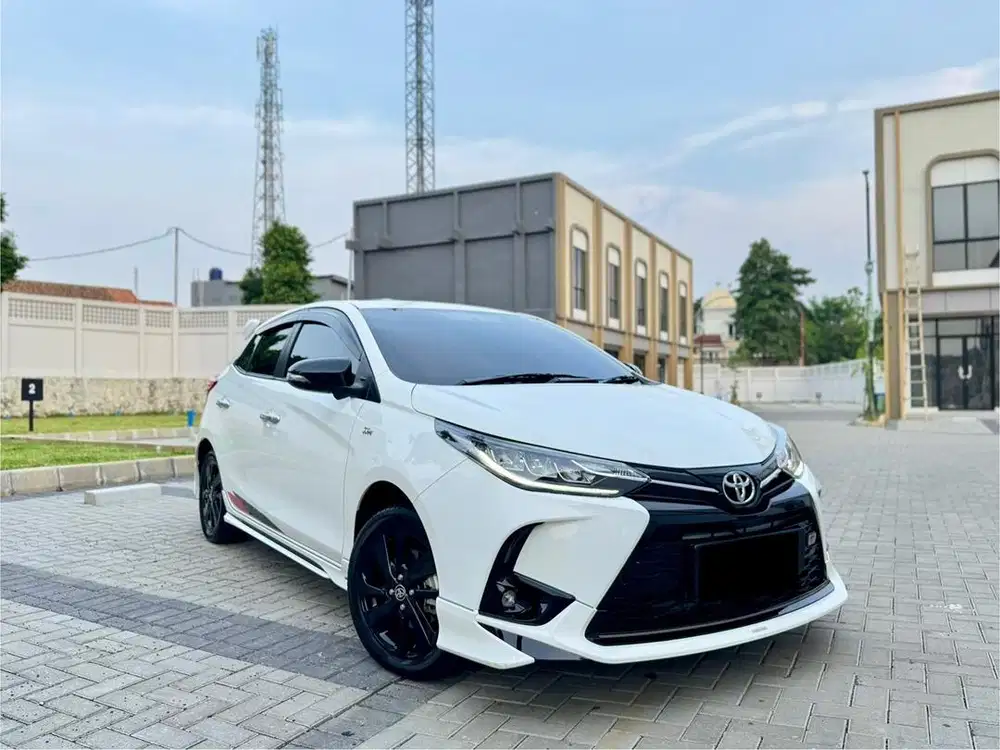 (KM 6 RIBU) Toyota New Yaris GR SPORT Facelift Putih 2024 LIKE NEW