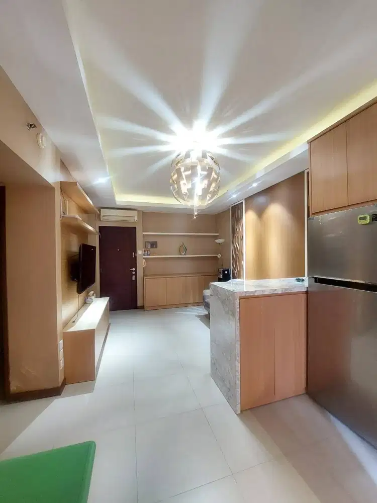 Dijual Apartemen Medit 2 Tipe 3 Kamar Full Furnished Lantai Rendah
