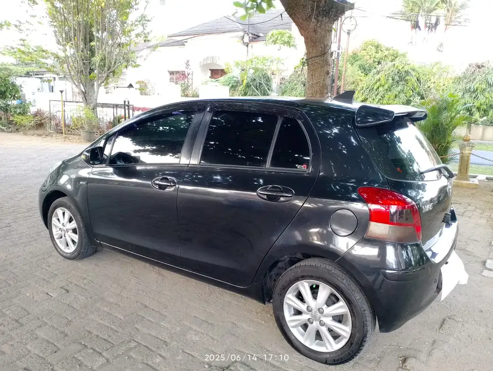 Toyota Yaris 2010 Bensin