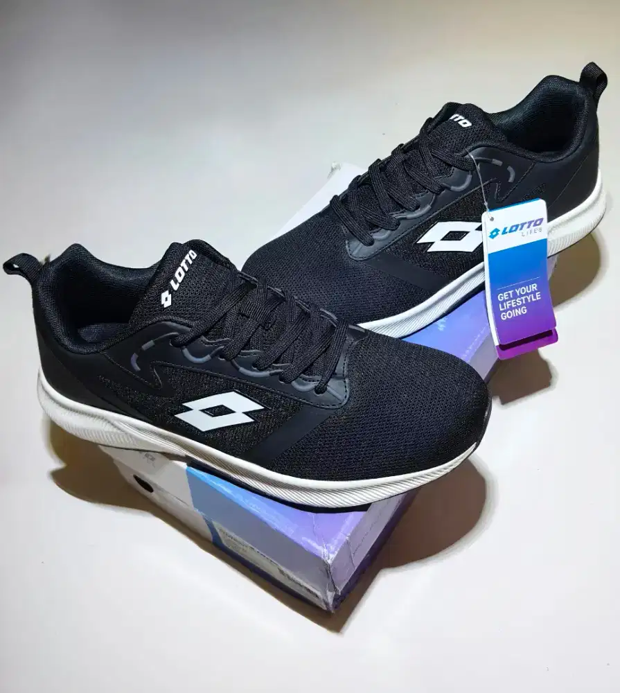 Sepatu LOTTO CAMERUN Black