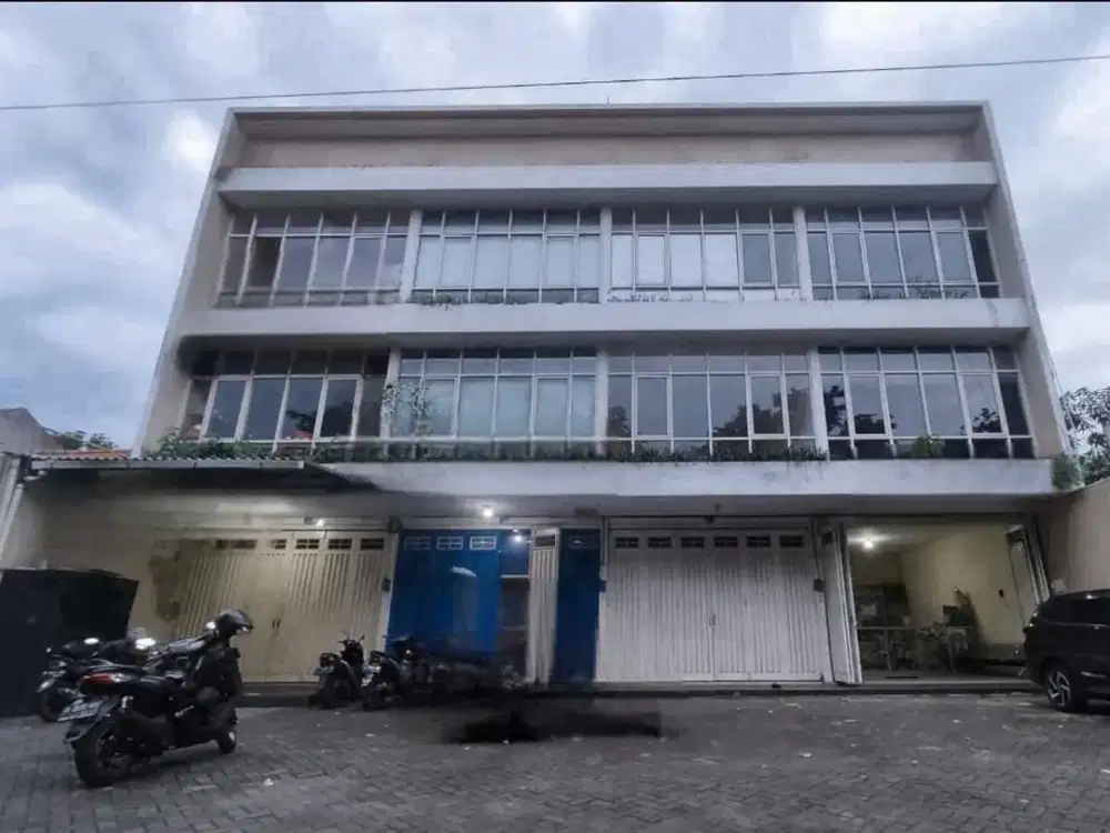 JUAL / SEWA RUKO Rungkut 3lt nol jalan strategis ramai