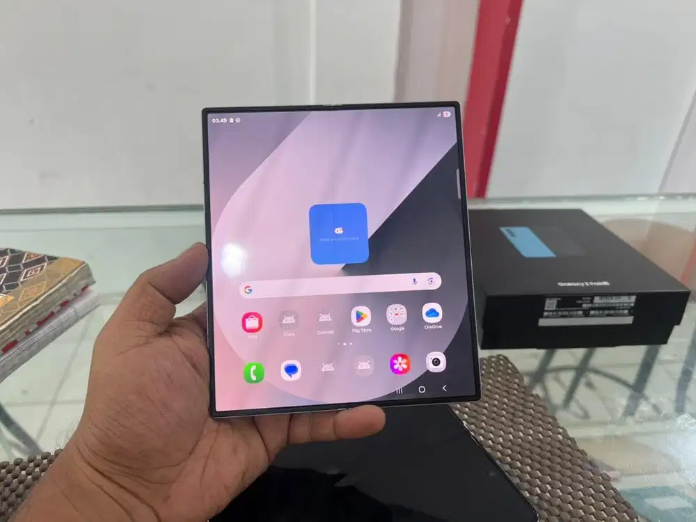 Samsung z fold 6 12/256GB sein like new