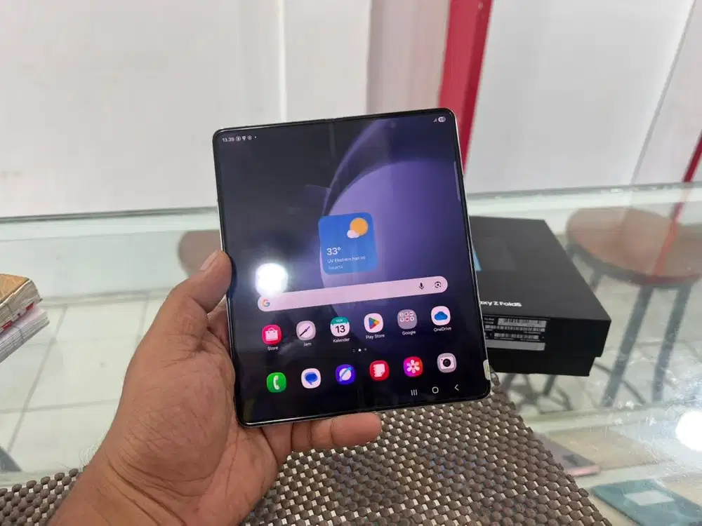 Samsung z fold 5 12/512GB sein like new