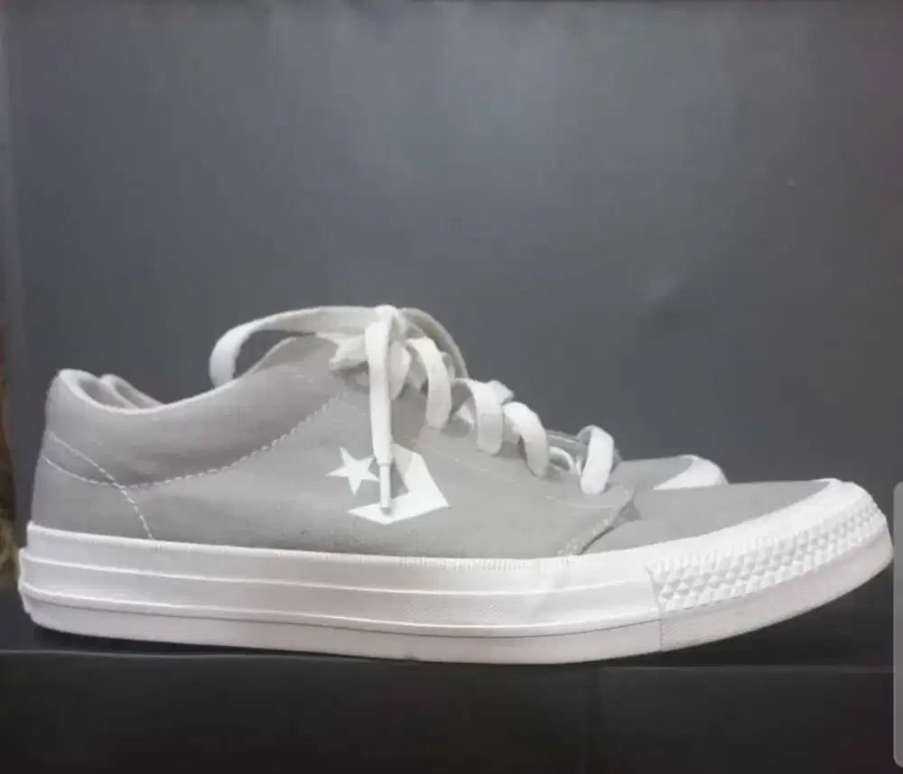 Sepatu Sneakers Converse