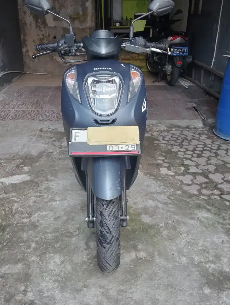 Honda Genio like new