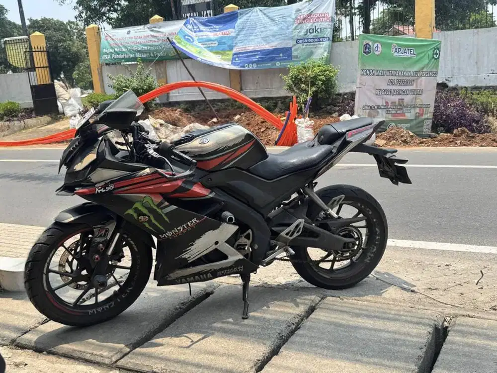 Yamaha R15 v3 tahun 2017 Bulan Oktober