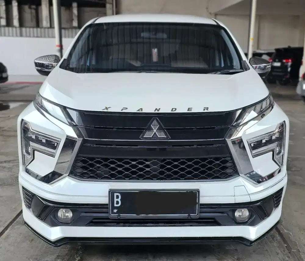Mitsubishi Xpander Ultimate CVT AT Matic 2022 Putih Km 42rb Siap Pakai