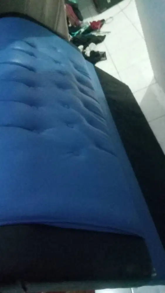 Dijual dipan masih bagus