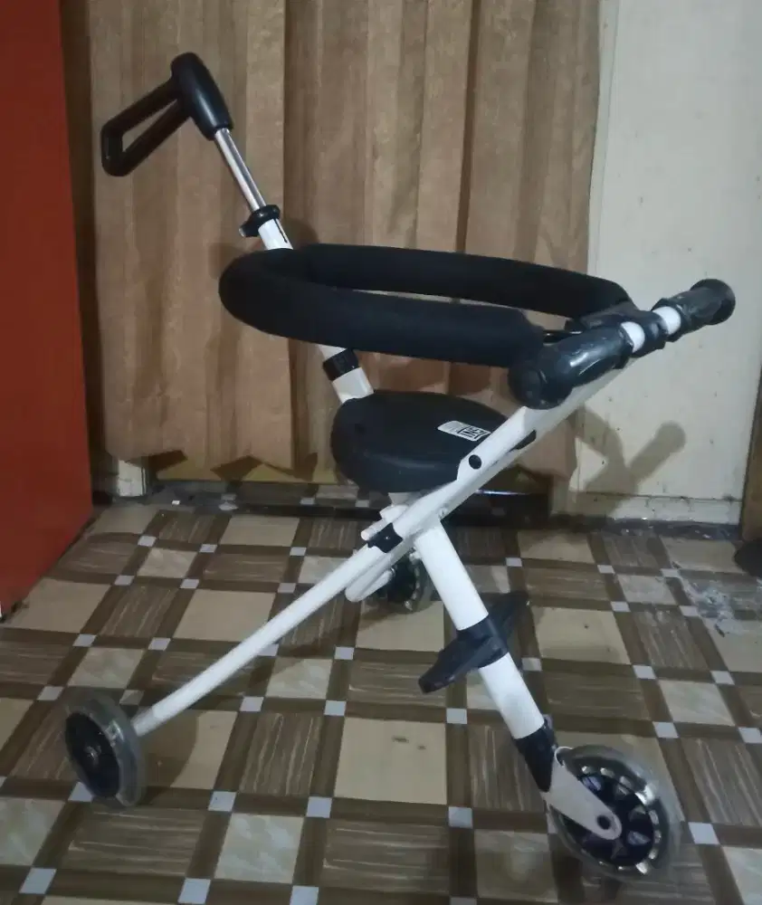 Stroller Modern Minimalis Siap Pakai