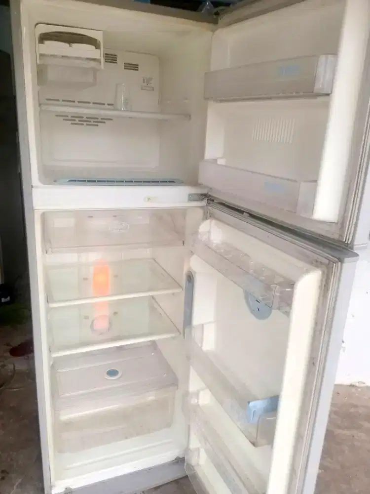 Kulkas LG semi inferter normal bnget