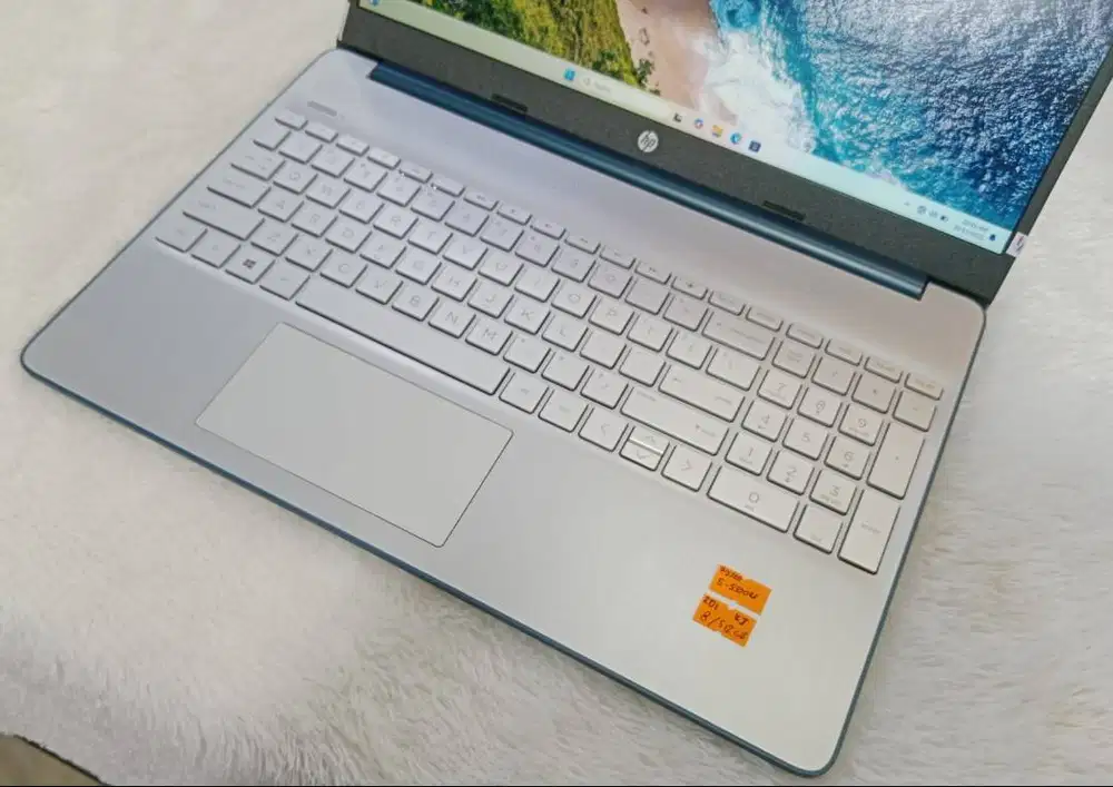 Hp 15 Amd  ryzen 5-5500u  Ram 8 gb Ssd 512 gb 512 gb siap pakai