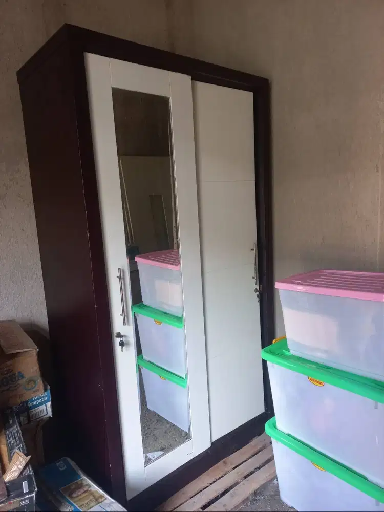 Lemari Kayu 2 Pintu Sliding