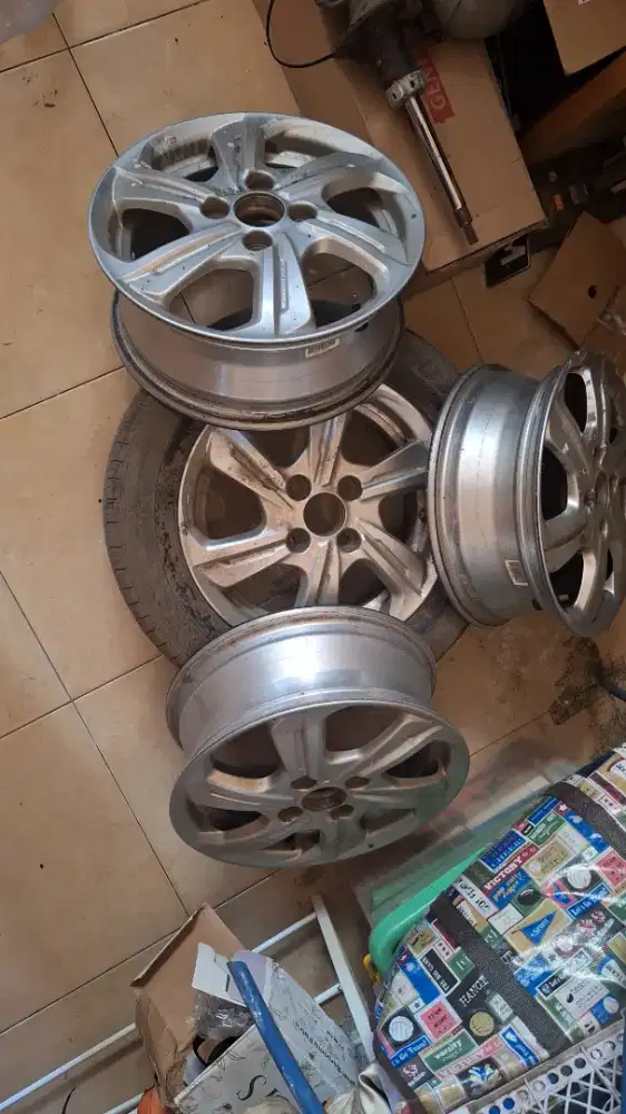 Velg honda brio 2016 (OEM)