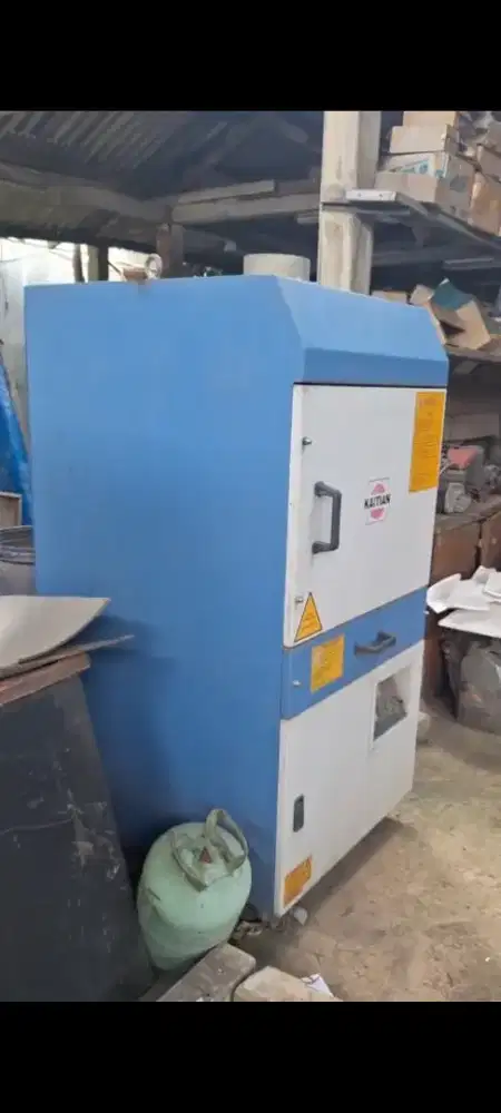 Dijual cepat borongan Ex kontraktor PLN mesin kompresor box panel dll