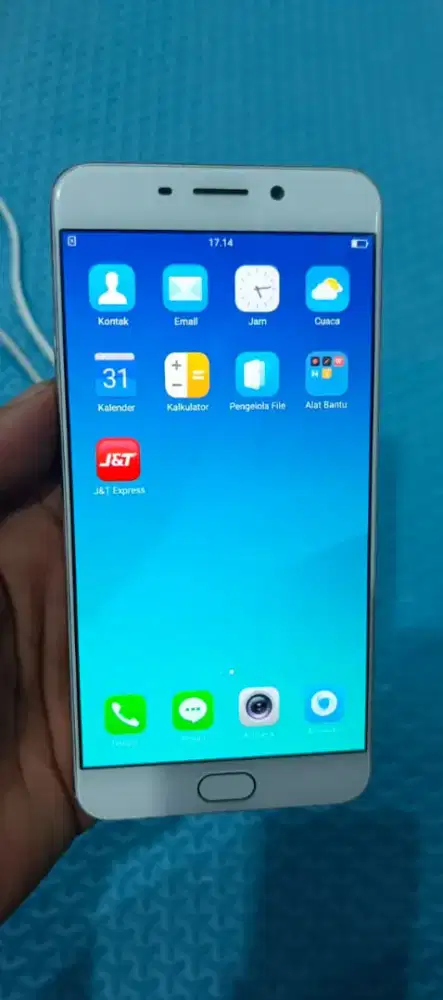 Oppo F1 plus 4/64 gold
unit aj bisa tt