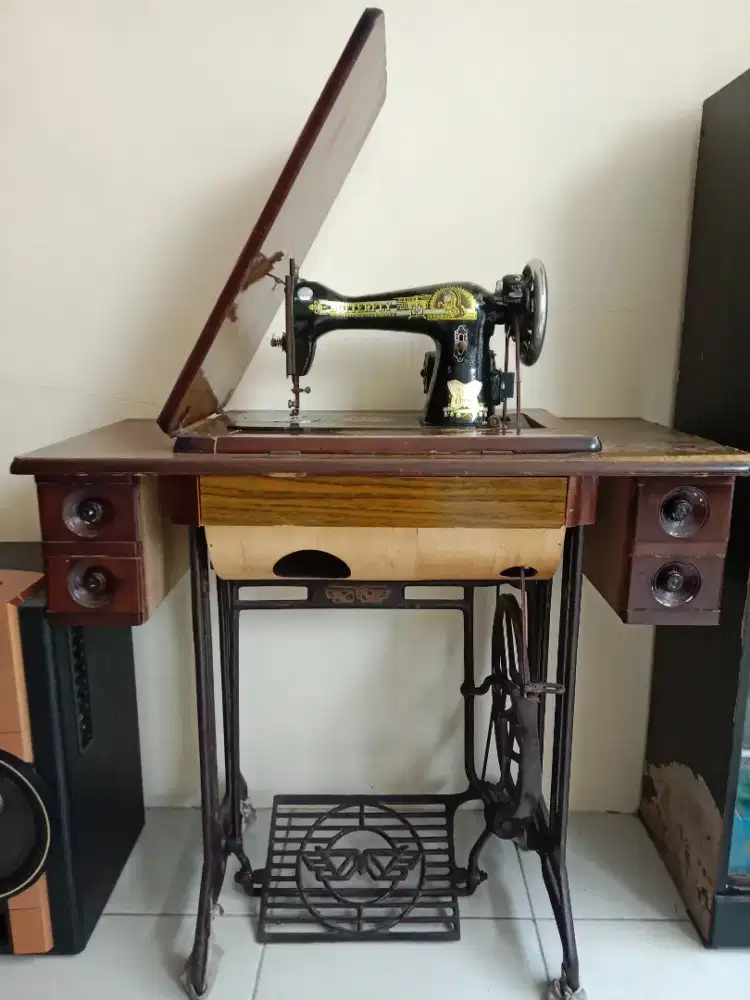 Dijual mesin jahit merk butterfly