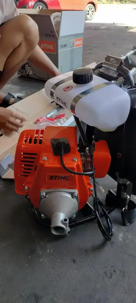 MESIN RUMPUT 2 TAK STIHL FR3001 ( KHUSUS BARU )