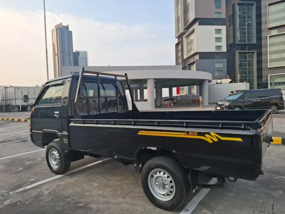 Mitsubishi L300 Pickup 2024 TurboInter/R/T/USB/FlatDeck/STNKKirPanjang