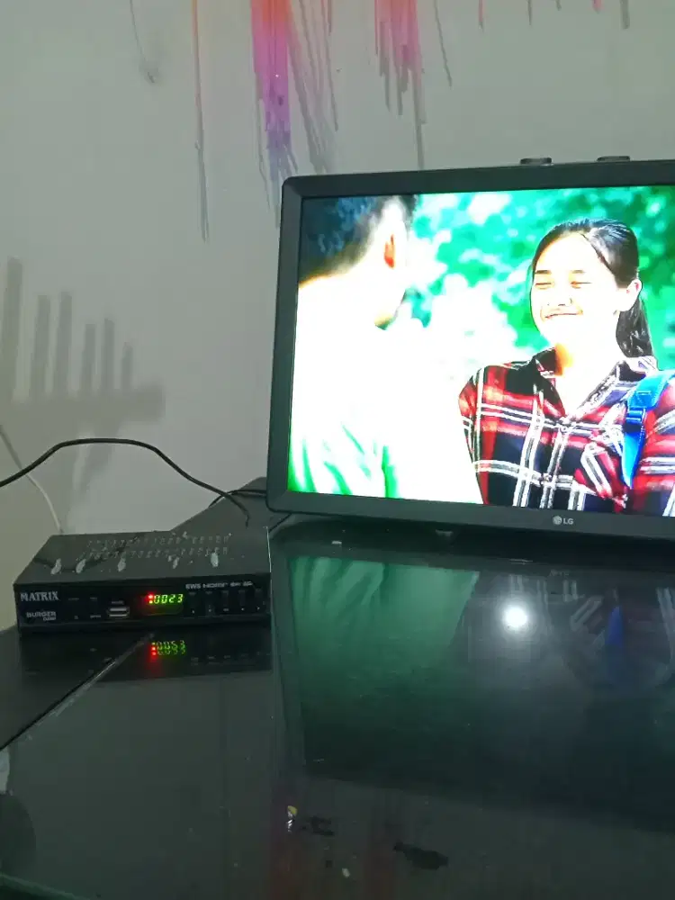 Tv LG 24 inch , Stb matrix