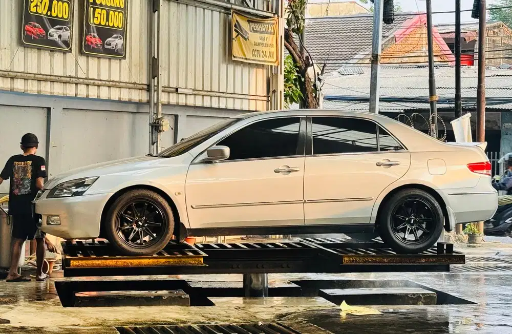 Honda Accord 2003 Bensin