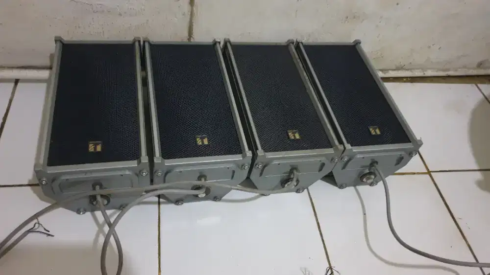 Speaker colum toa za102c