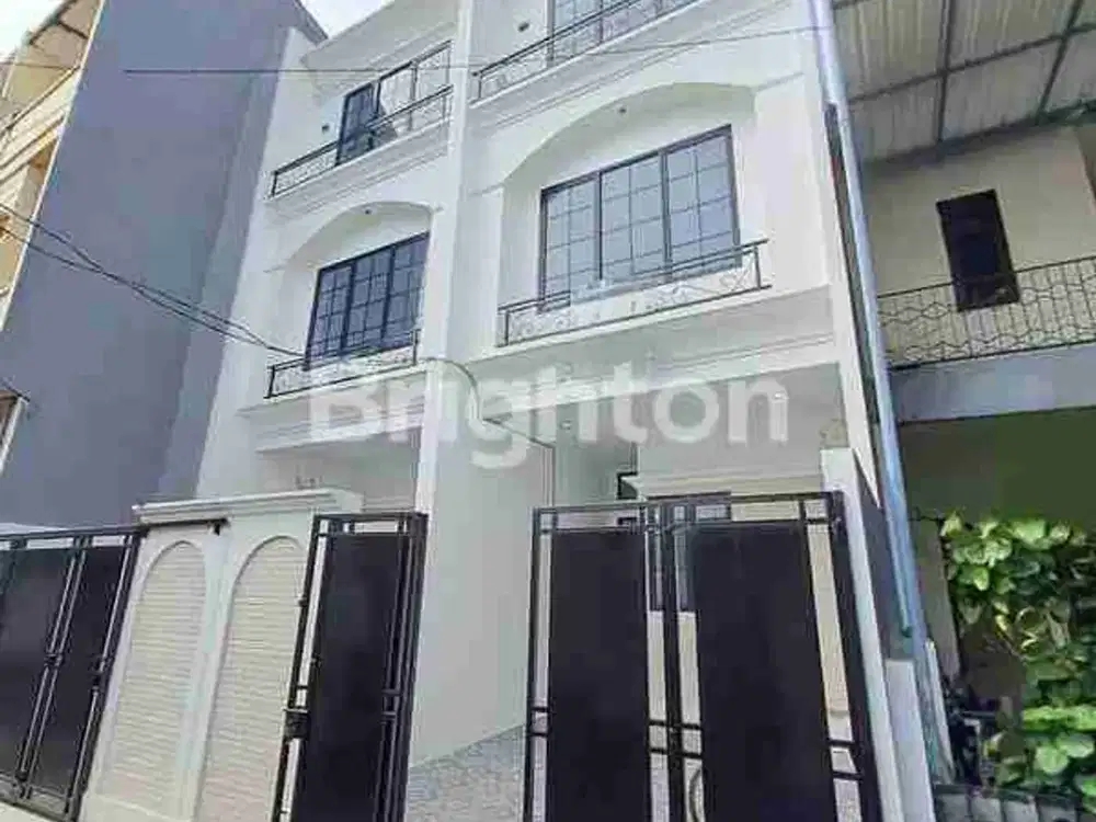 rumah baru 3 lantai di jelambar