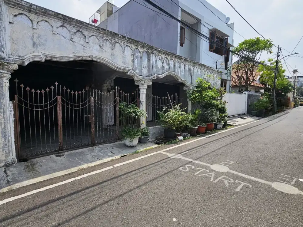 MURAH, DIBAWAH NJOP! Rumah Dijual Cideng. Komplek. NEGO