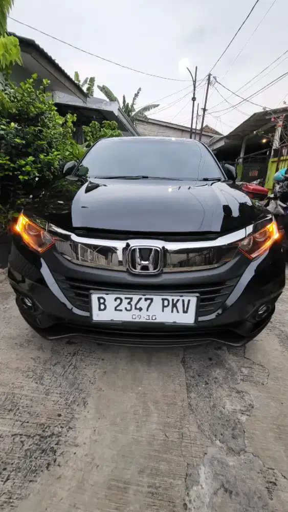 Jual Honda HRV E matic Hitam tahun 2020