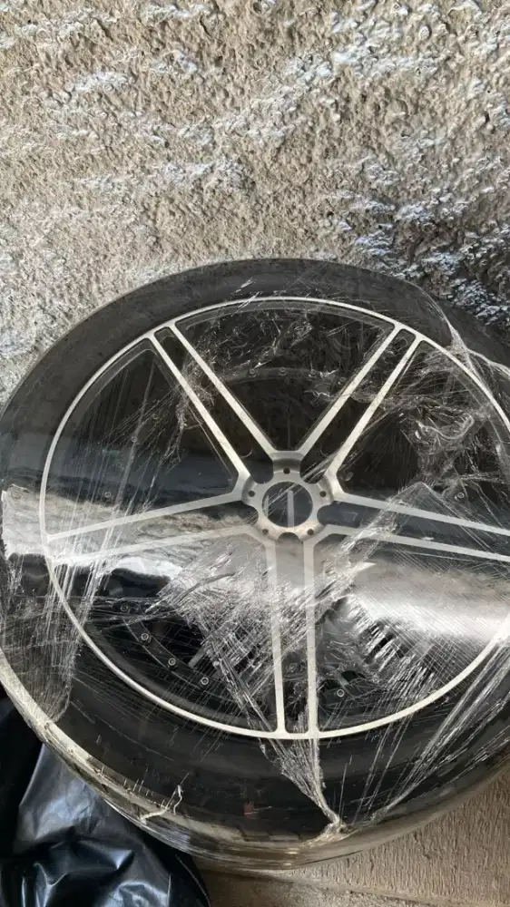Velg Ring 20 + Bonus Ban Toyo Kondisi Tinggal Pasang