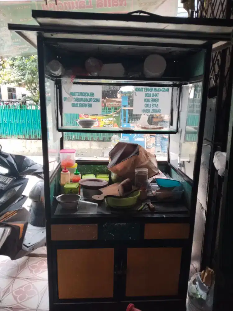 Etalase buat jualan