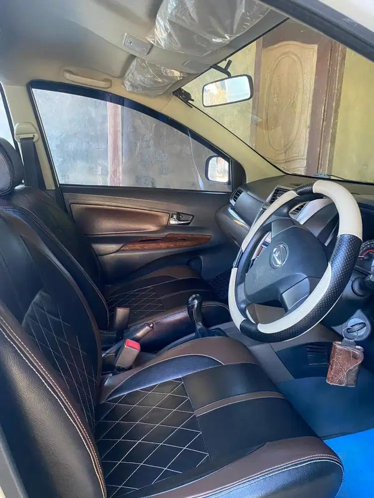Mobil xenia 2018