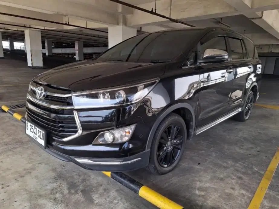 DP RENDAH Toyota Kijang Innova 2.0 Venturer Bensin-AT 2019 SIN