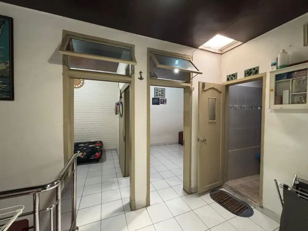 Di Jual Rumah 2 Lantai Siap Huni Dekat ke Griya Antapani