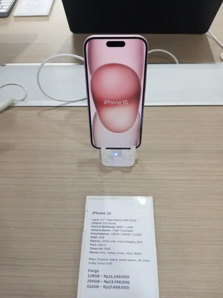 Cicilan bunga 0% dan gratis 2 bulan angsuran iPhone 15 series