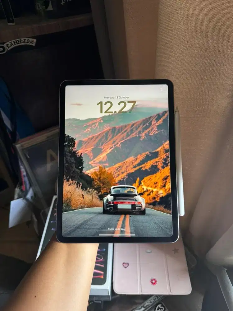 ipad pro gen 4 M2 128gb wifi only + apple pencil gen 2