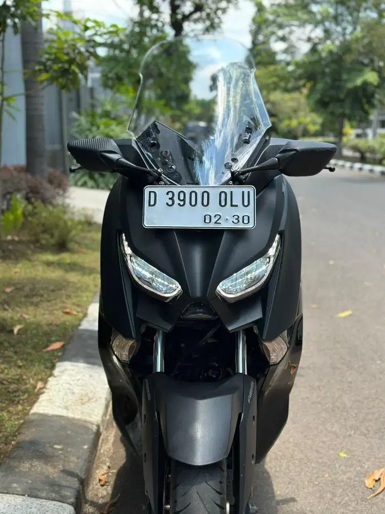 Xmax Connected 2024 grey istimewa