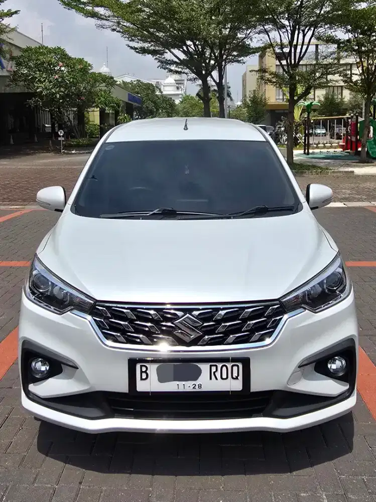 2023 Ertiga GX Hybrid AT 30rb KM bekas rasa baru No Minus !!!