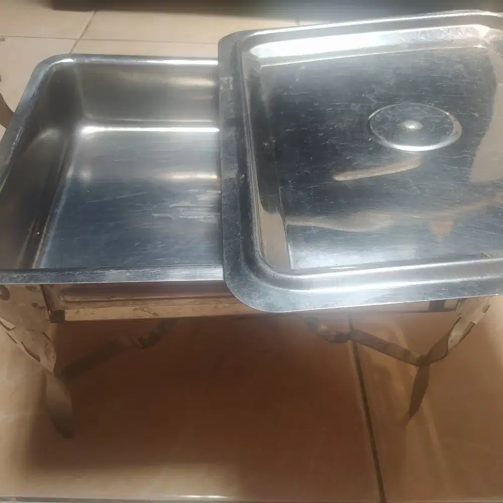 Dijual murah 4 set prasmanan bekas