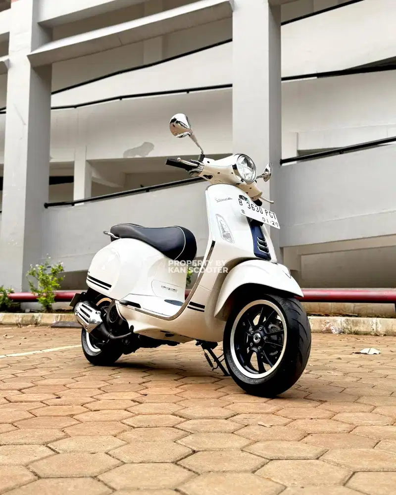 JUAL MURAH VESPA PRIMAVERA 150 iGET ABS FACELIFT 2018 MULUS