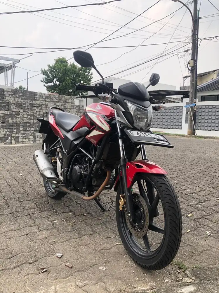 Dijual Honda CB 150R 2014