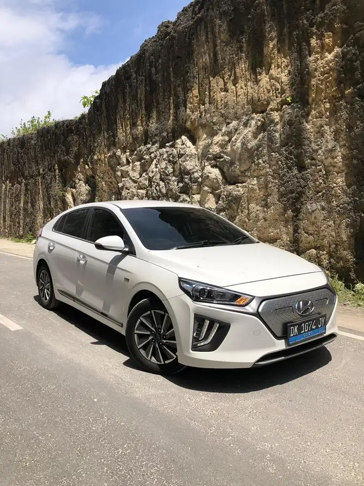 BU TERMURAH Hyundai Ioniq EV 2019 pmk 2020 matic