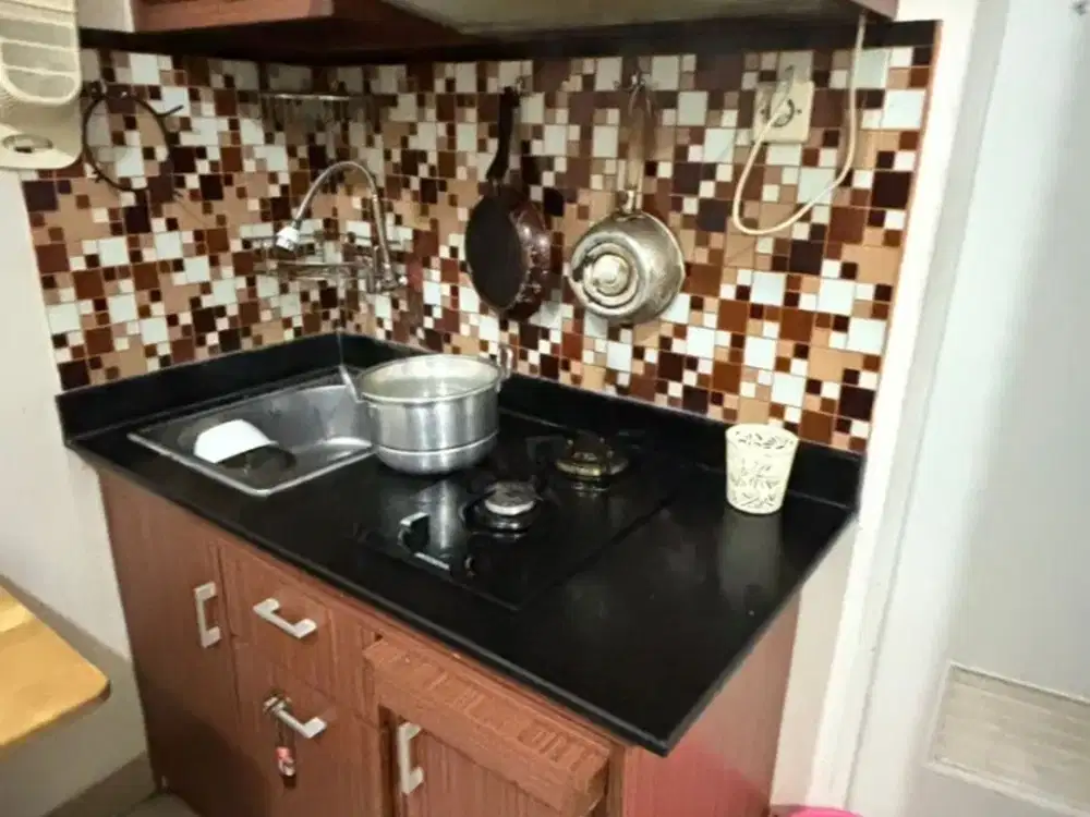 APARTEMEN GREEN PRAMUKA CITY TOWER SCARLET MALL 2 BEDROOM FURNISH LENGKAP INCLUDE IPL JAKPUS