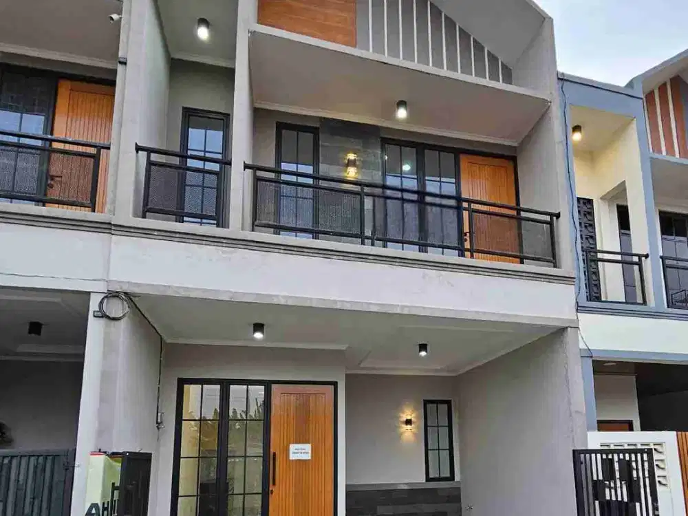 Rumah Baru 2 Lantai Siap Huni Di Selatan Jakarta