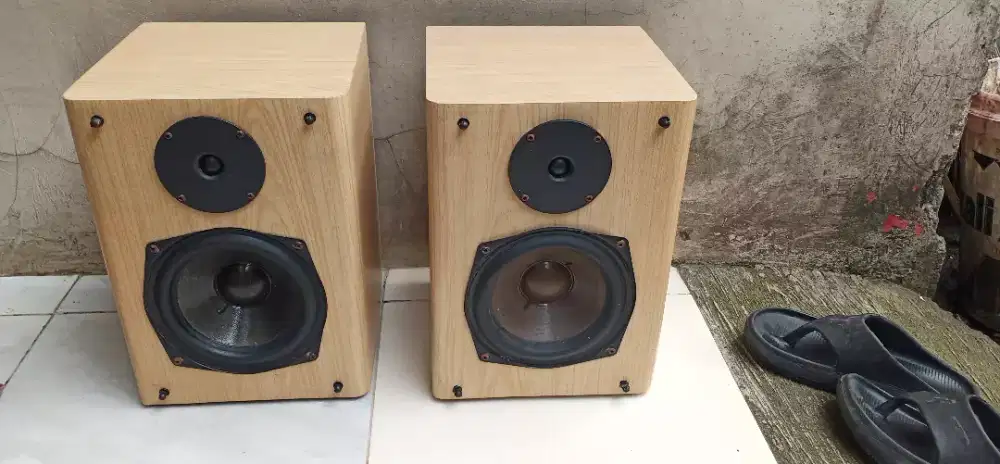 Jual speaker pasif merek RYAN acoustics model MCL-1