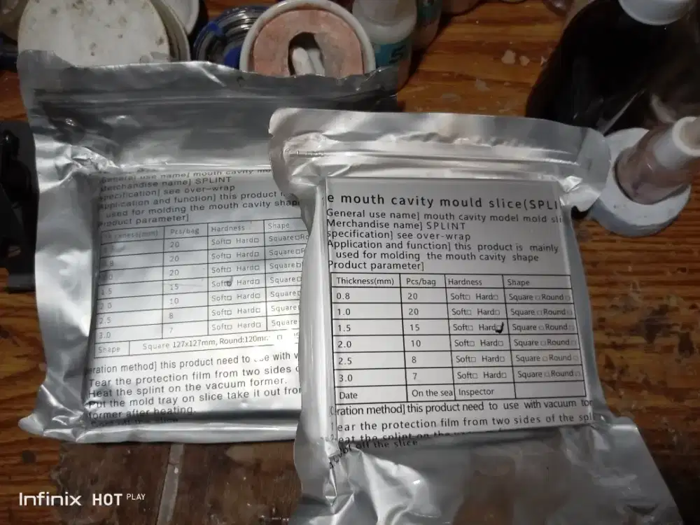 Bahan vakum retainer gigi