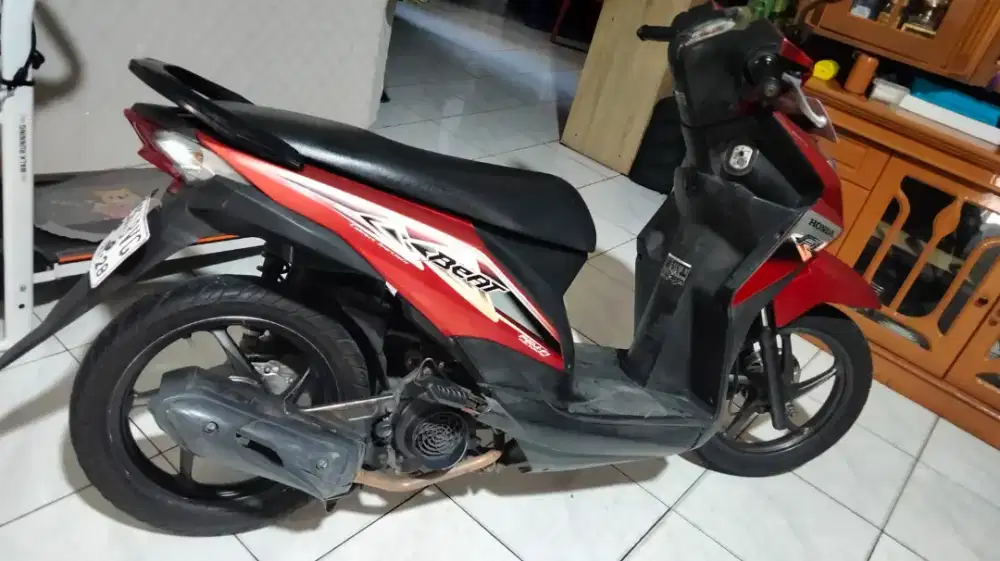 Motor Honda Beat FI 2013 Merah