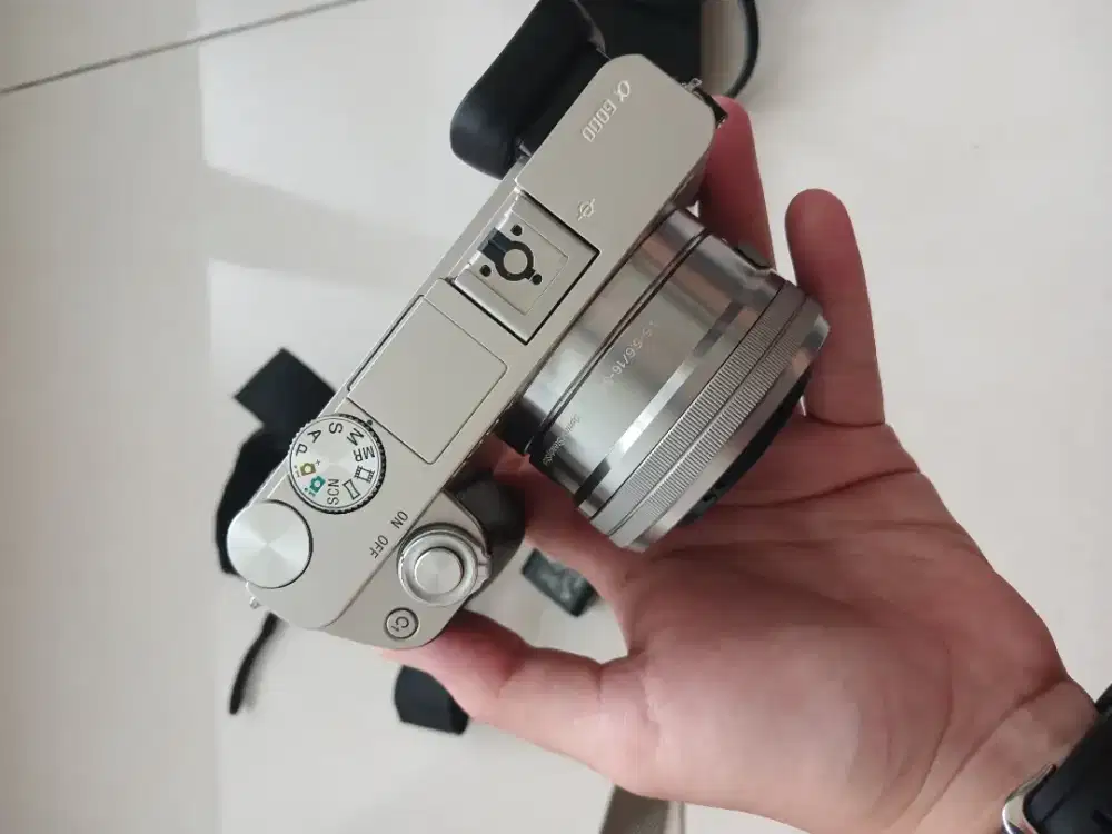 Soony A6000 sc 7rebuan vignet