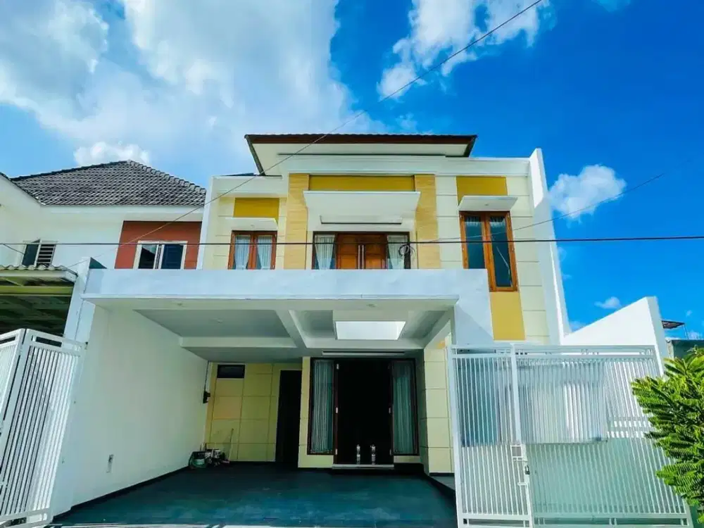 Murah Rumah Baru Semi Furnish Siap Huni Simpang Darmo Permai Selatan