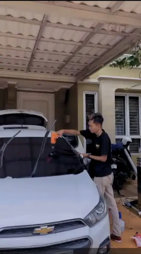 kaca film mobil dan gedung